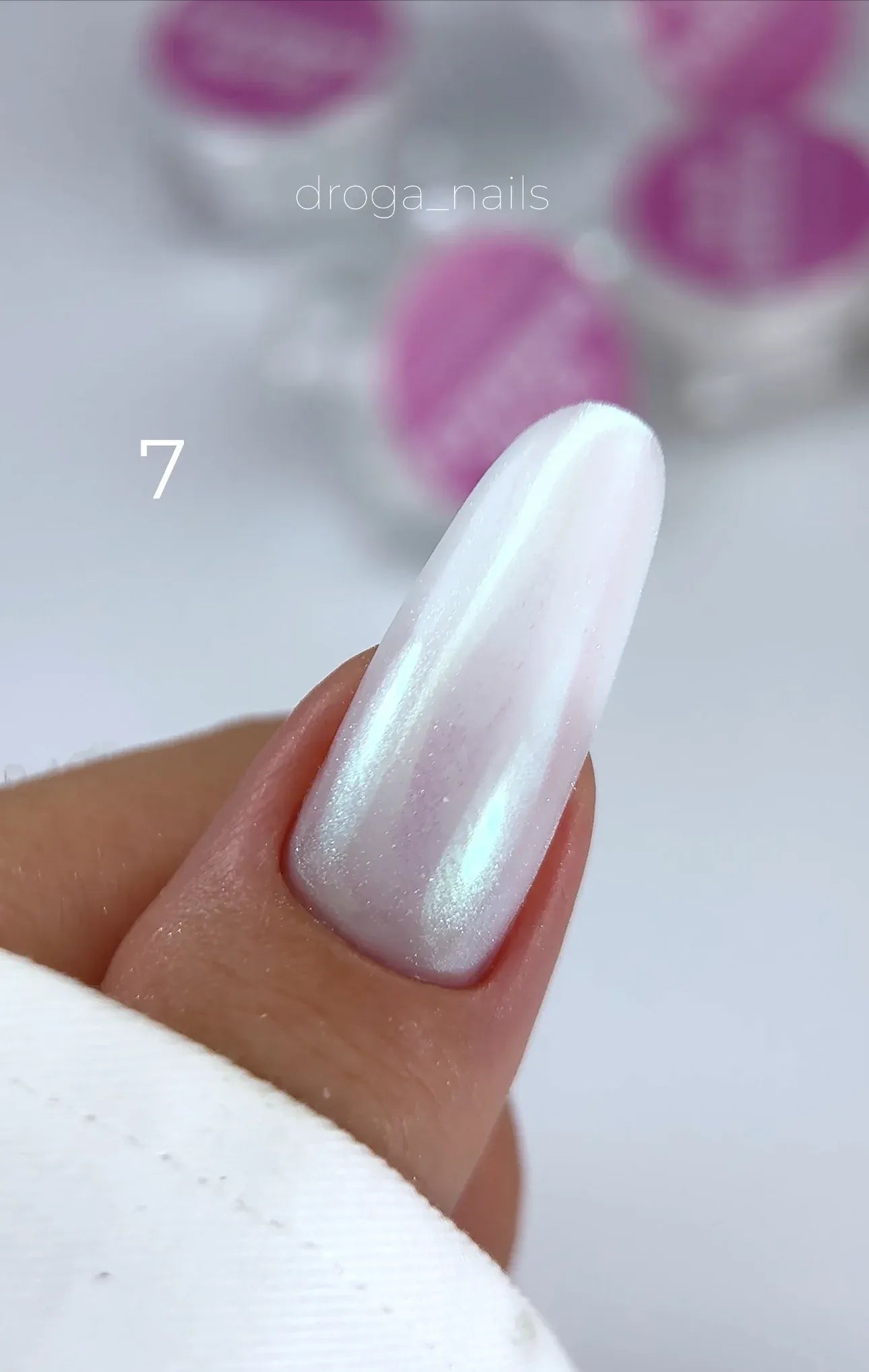 Elite Embrace Professional Pearl Powder 07