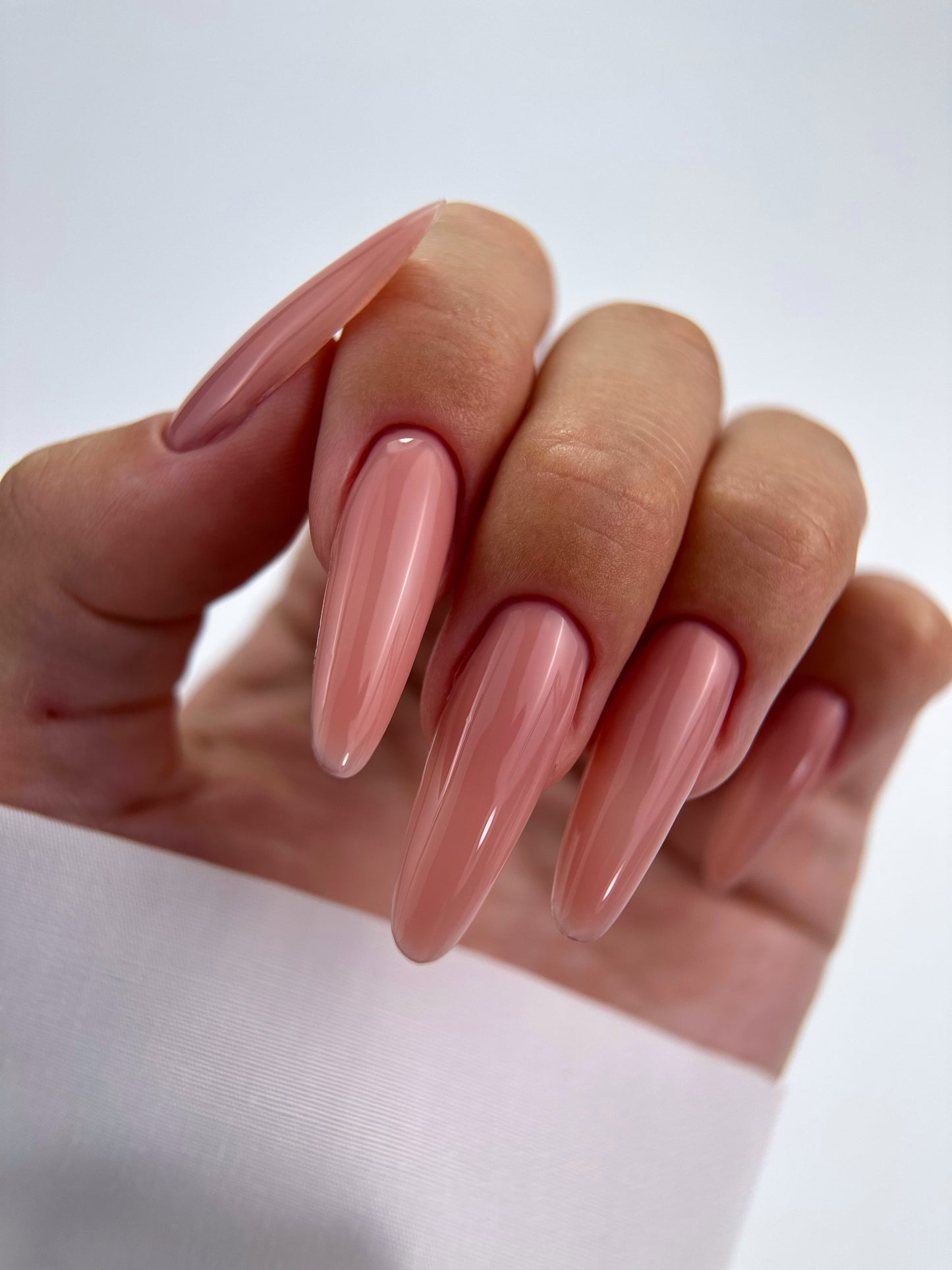 SOPHIÈ • R Strong Cover Gel 3, 15ml