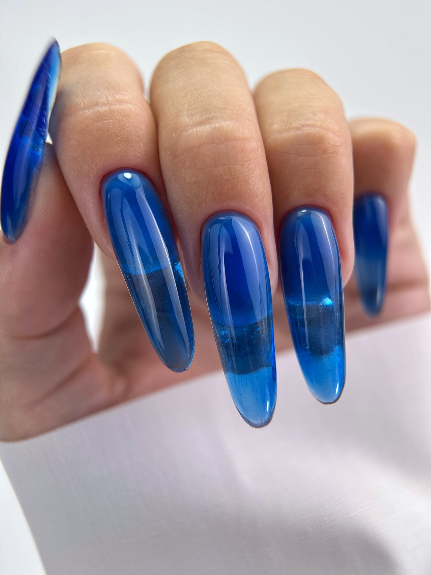 SOPHIÈ • R Glass Builder Gel 2